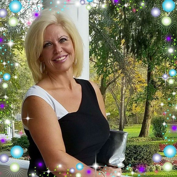 Meet your Posher, Jodie - Picture 1 of 1